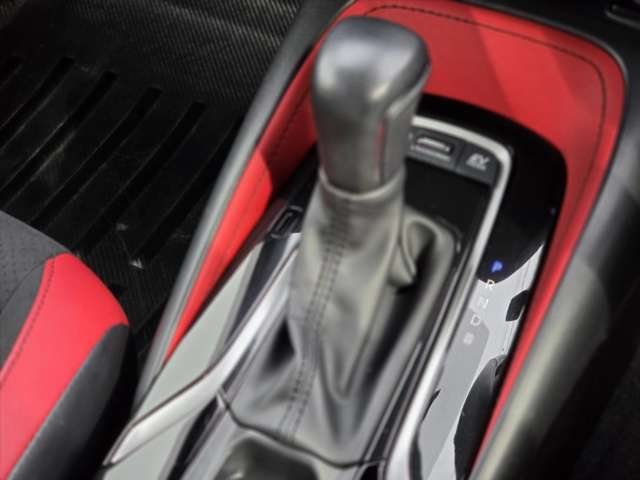 トヨタ カローラスポーツ　ハイブリッド １．８ ハイブリッド Ｇ Ｚ R6年 (近畿) 99