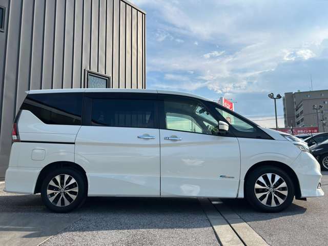 日産 セレナ ２．０ ハイウェイスター H28年 (近畿) 99