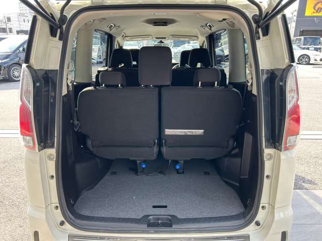日産 セレナ ２．０ ハイウェイスター H28年 (近畿) 99