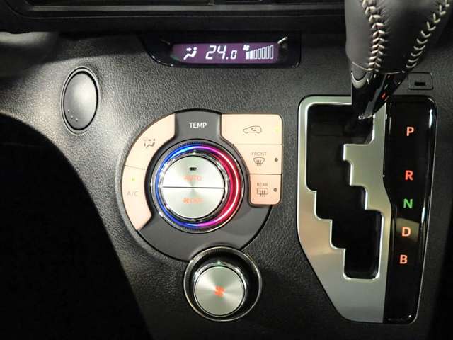 トヨタ シエンタ　ハイブリッド ハイブリッド １．５ Ｇ H29年 (近畿) 99