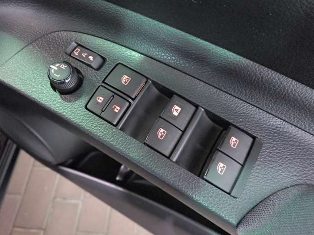 トヨタ シエンタ １．５ Ｇ クエロ R3年 (近畿) 99