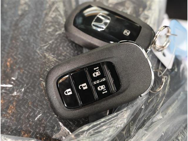 ホンダ Ｎ　ＢＯＸ カスタム ６６０ ブラック スタイル R8年 (東海) 99