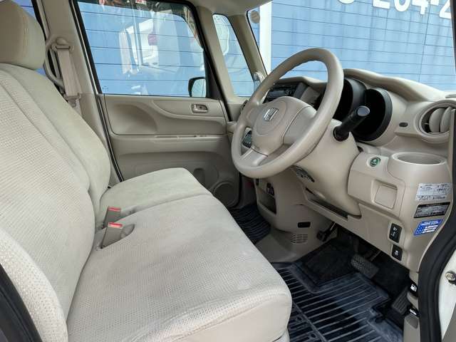 ホンダ Ｎ　ＢＯＸ ６６０ Ｃ ４ＷＤ H29年 (関東) 99