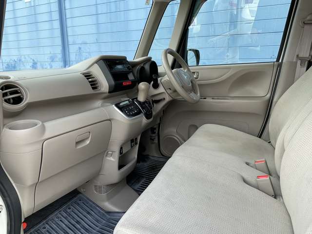 ホンダ Ｎ　ＢＯＸ ６６０ Ｃ ４ＷＤ H29年 (関東) 99
