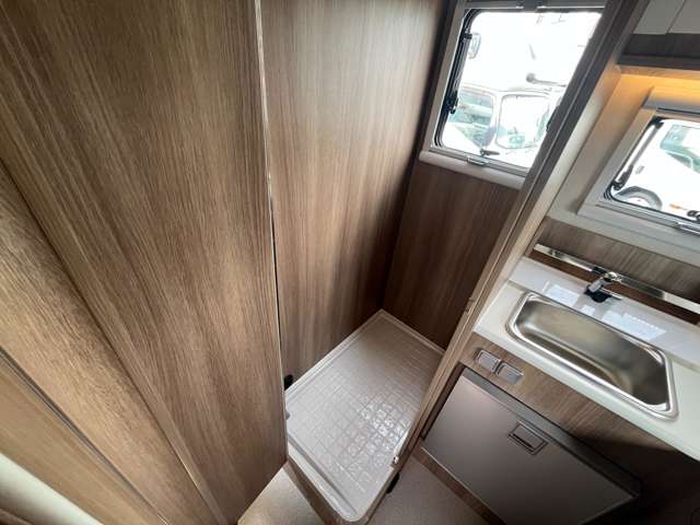 トヨタ カムロード キャンパー厚木 R7年 (関東) 99