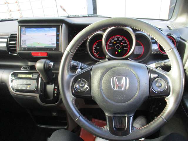 ホンダ Ｎ　ＢＯＸ ６６０ カスタムＧ ターボＡパッケージ ２トーンカラースタイル ４ＷＤ H26年 (近畿) 99