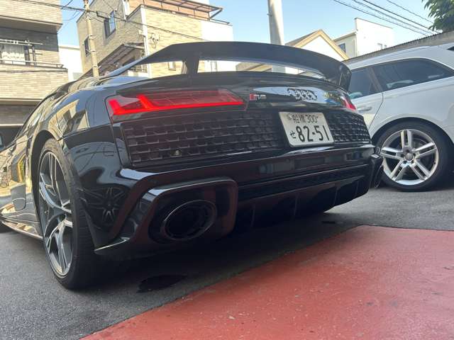 アウディ Ｒ８ Ｖ１０ パフォーマンス ５．２ ＦＳＩ クワトロ ４ＷＤ R3年 (中国) 99