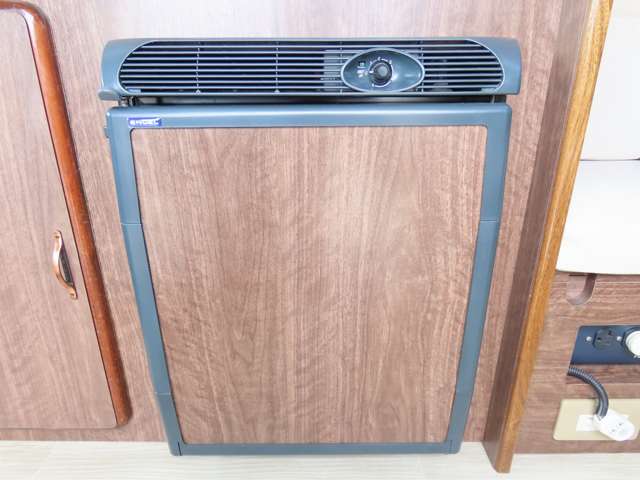 トヨタ ハイエースバン ミスティック製 H24年 (東海) 99