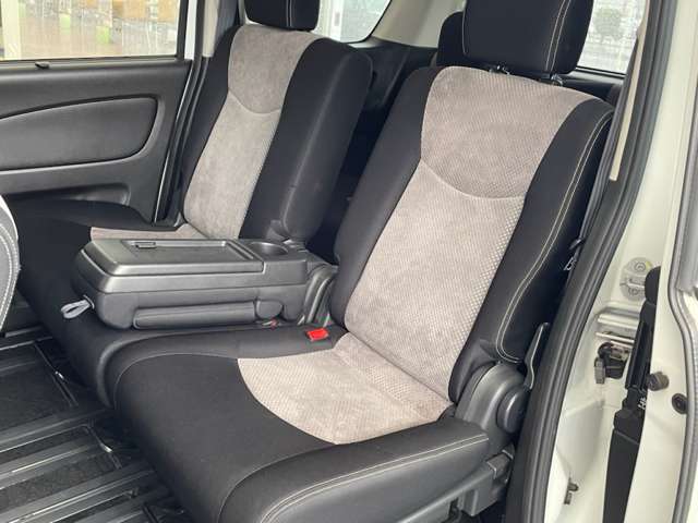 日産 セレナ ２．０ ライダー H23年 (関東) 99