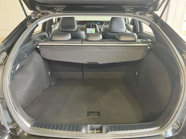 トヨタ プリウス １．８ Ｓ ツーリングセレクション ブラックエディション R3年 (近畿) 99