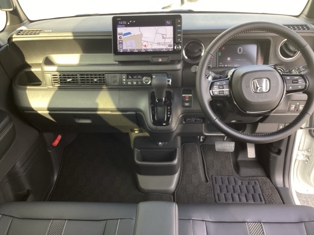 ホンダ Ｎ　ＢＯＸ カスタム ６６０ ターボ コーディネートスタイル モノトーン R8年 (近畿) 99