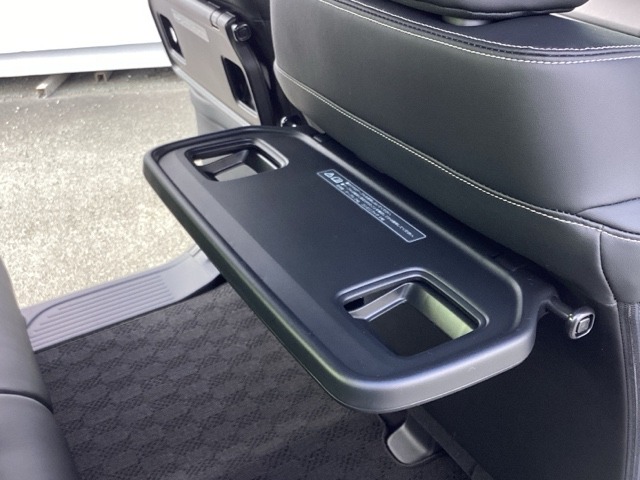 ホンダ Ｎ　ＢＯＸ カスタム ６６０ ターボ コーディネートスタイル モノトーン R8年 (近畿) 99