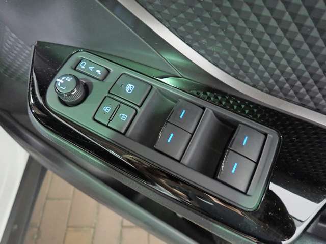 トヨタ Ｃ−ＨＲ ハイブリッド １．８ Ｓ ＧＲ スポーツ R4年 (近畿) 99