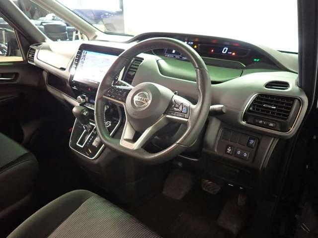 日産 セレナ ２．０ ハイウェイスター Ｖ R4年 (近畿) 99