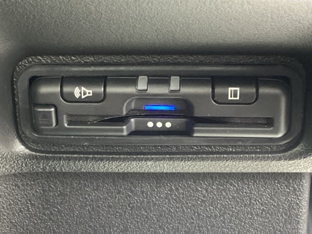 ホンダ Ｎ　ＢＯＸ カスタム ６６０ ターボ コーディネートスタイル ２トーン R8年 (近畿) 99