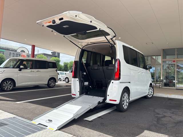 ホンダ Ｎ　ＢＯＸ ６６０ スロープ R7年 (九州・沖縄) 99