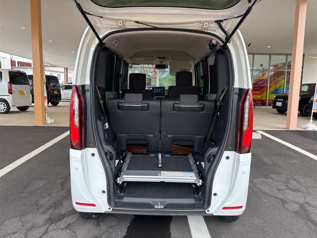 ホンダ Ｎ　ＢＯＸ ６６０ スロープ R7年 (九州・沖縄) 99