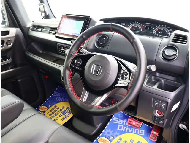 ホンダ Ｎ　ＢＯＸ カスタム ６６０ Ｌ ターボ スタイルプラス ブラック R5年 (関東) 99