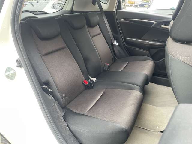 ホンダ フィット　ハイブリッド １．５ ハイブリッド Ｆパッケージ H26年 (関東) 99