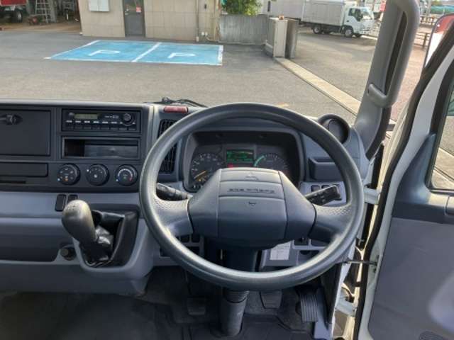 三菱フソウ キャンター ３．０ 全低床 ディーゼルターボ H26年 (東海) 99