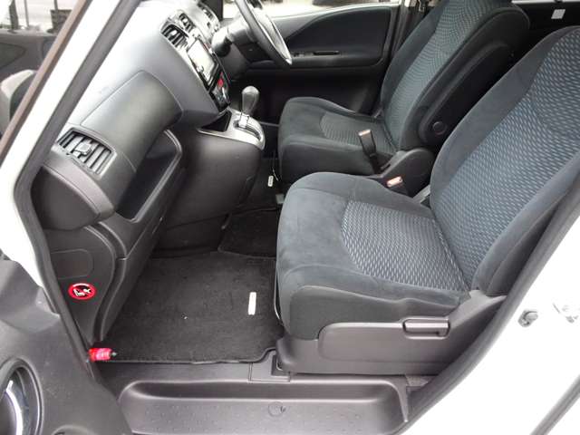 日産 セレナ ２．０ ２０Ｘ Ｓ－ＨＹＢＲＩＤ H26年 (関東) 99