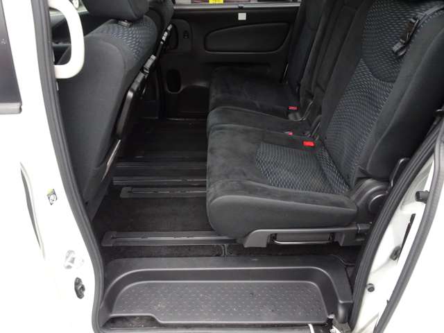 日産 セレナ ２．０ ２０Ｘ Ｓ－ＨＹＢＲＩＤ H26年 (関東) 99