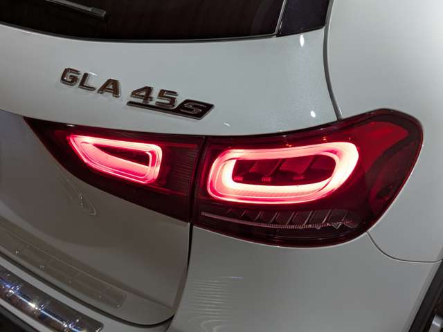 ＡＭＧ ＧＬＡ ＧＬＡ ４５ Ｓ ４マチックプラス ４ＷＤ R2年 () 99