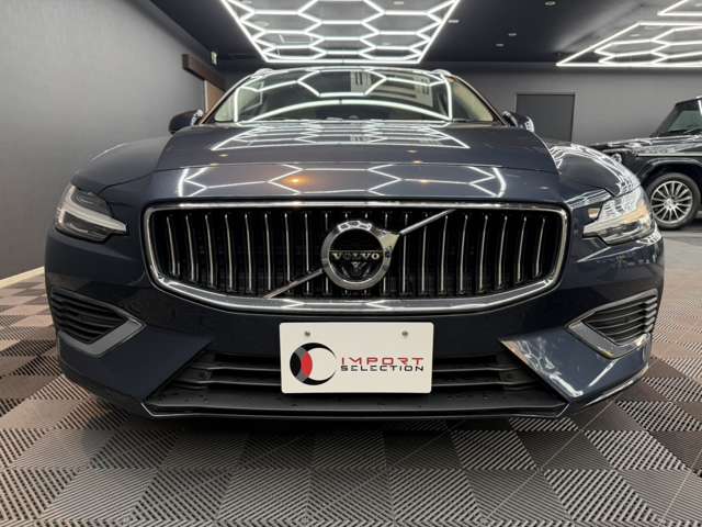 ボルボ Ｖ６０ リチャージ プラグイン ハイブリッド Ｔ６ ＡＷＤ インスクリプション R4年 (関東) 99