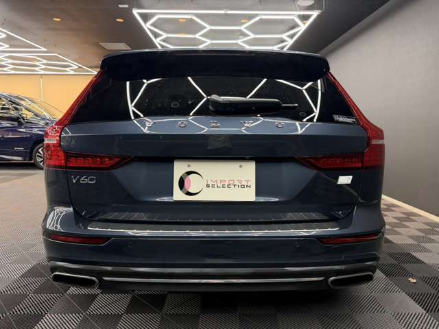 ボルボ Ｖ６０ リチャージ プラグイン ハイブリッド Ｔ６ ＡＷＤ インスクリプション R4年 (関東) 99