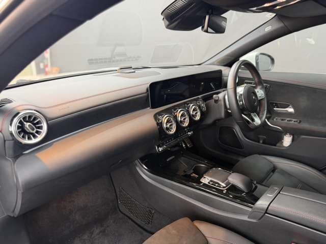 メルセデスベンツ ＣＬＡクラス ＣＬＡ２００Ｄ ＡＭＧライン ディーゼルターボ R2年 (関東) 99