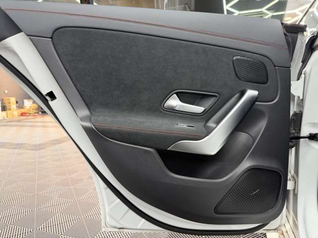 メルセデスベンツ ＣＬＡクラス ＣＬＡ２００Ｄ ＡＭＧライン ディーゼルターボ R2年 (関東) 99