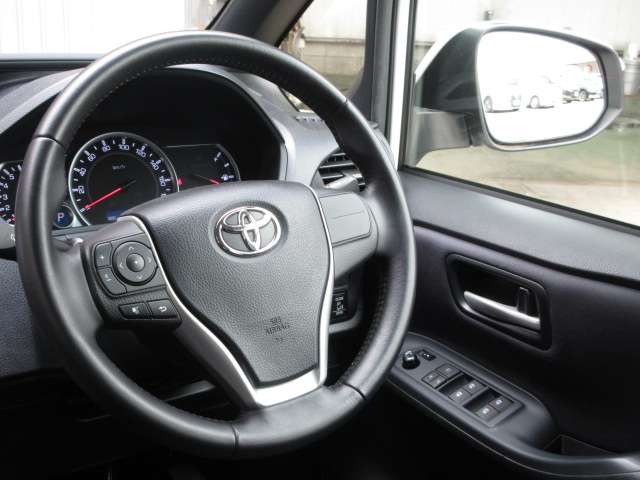 トヨタ ノア ２．０ ＳＩ H26年 (関東) 99