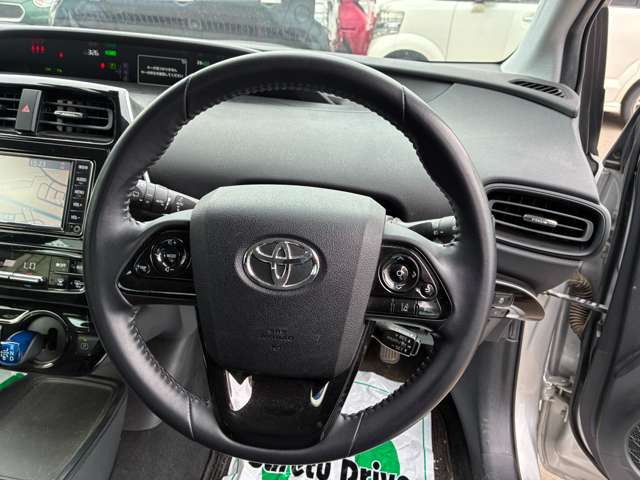 トヨタ プリウス １．８ Ｓ セーフティ プラスＩＩ Ｅ－ＦＯＵＲ ４ＷＤ R3年 (北海道) 99