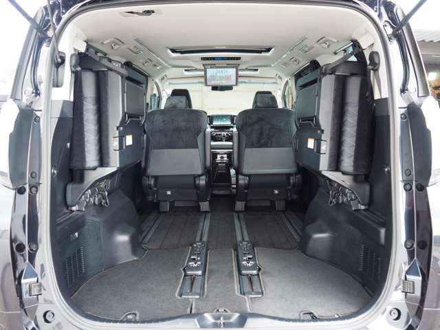 トヨタ ヴェルファイア　ハイブリッド ハイブリッド ２．５ ＺＲ Ｅ－ＦＯＵＲ ４ＷＤ H29年 (甲信越・北陸) 99
