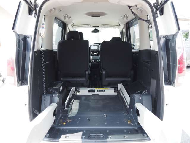 日産 セレナ ２．０ Ｘ チェアキャブ リフタータイプ ４ＷＤ R2年 (甲信越・北陸) 99