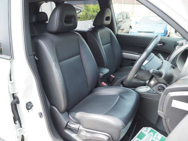 日産 エクストレイル ２．０ ２０ＧＴ Ｓ ディーゼルターボ ４ＷＤ H25年 (甲信越・北陸) 99
