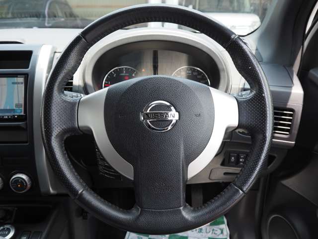 日産 エクストレイル ２．０ ２０ＧＴ Ｓ ディーゼルターボ ４ＷＤ H25年 (甲信越・北陸) 99