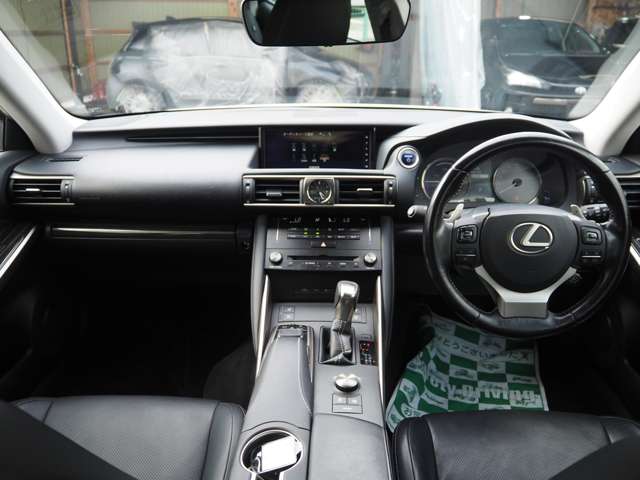 レクサス ＩＳ３００ｈ ３００Ｈ バージョンＬ ４ＷＤ H29年 (甲信越・北陸) 99