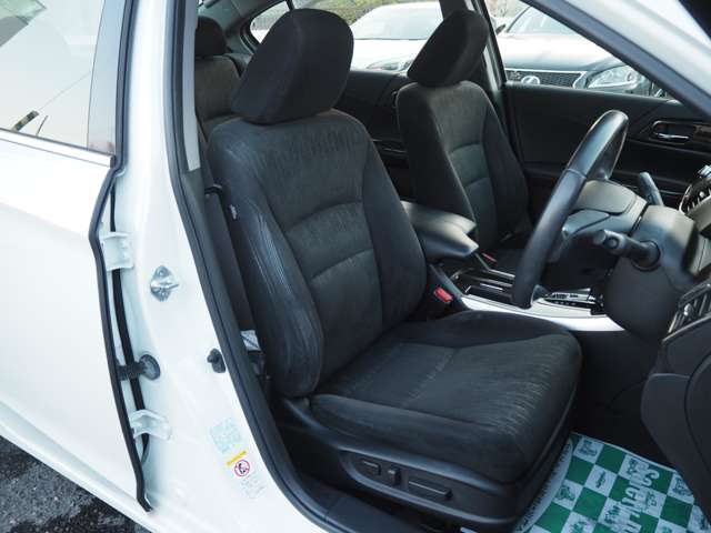 ホンダ アコード　ハイブリッド ２．０ ＬＸ H25年 (甲信越・北陸) 99