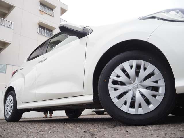 トヨタ ヤリス １．５ ハイブリッド Ｚ Ｅ－ＦＯＵＲ ４ＷＤ R3年 (甲信越・北陸) 99