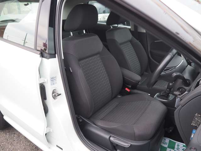 フォルクスワーゲン ポロ ＴＳＩ　コンフォートライン　マイスター H29年 (甲信越・北陸) 99