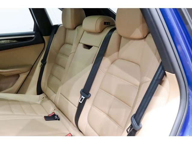 ポルシェ マカン ターボ パフォーマンス ＰＤＫ ４ＷＤ H29年 (関東) 99