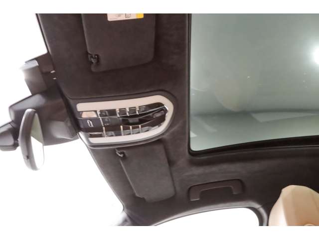 ポルシェ マカン ターボ パフォーマンス ＰＤＫ ４ＷＤ H29年 (関東) 99
