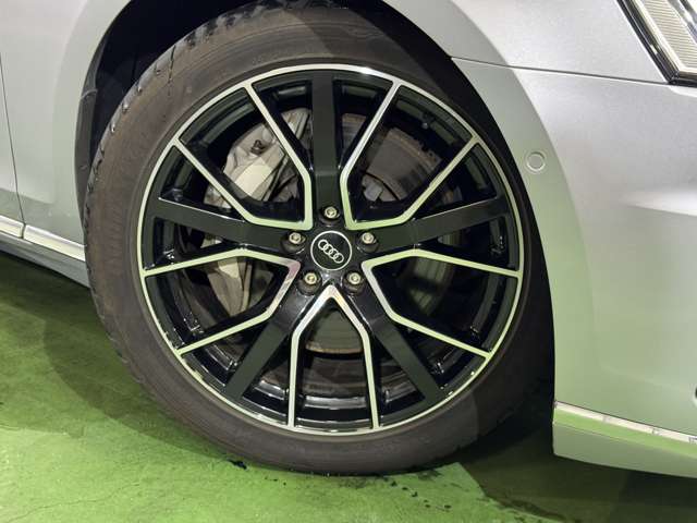 アウディ Ａ８ ５５ ＴＦＳＩ クワトロ ４ＷＤ H30年 (関東) 99