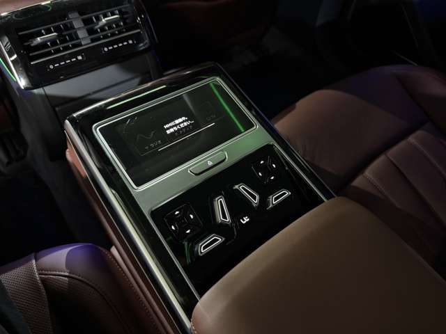 アウディ Ａ８ ５５ ＴＦＳＩ クワトロ ４ＷＤ H30年 (関東) 99