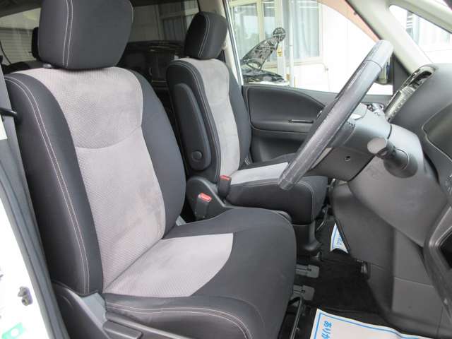 日産 セレナ ２．０ ライダー Ｊパッケージ H23年 () 99
