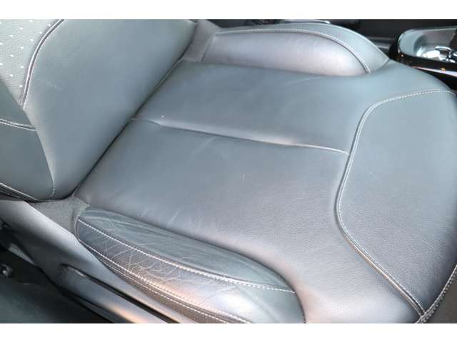 シトロエン Ｃ３ セダクション　レザー H28年 (九州・沖縄) 99