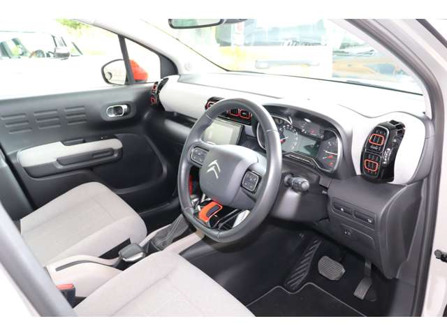 シトロエン Ｃ３　エアクロス　ＳＵＶ シャイン R1年 (九州・沖縄) 99