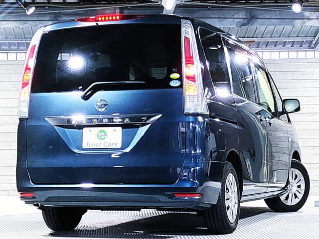 日産 セレナ ２．０ ２０Ｓ H24年 (近畿) 99