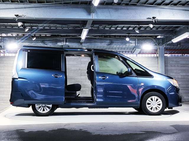 日産 セレナ ２．０ ２０Ｓ H24年 (近畿) 99